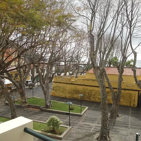 Alameda With Sea View Apartmán *