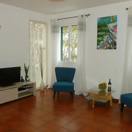 Alameda With Sea View شقة