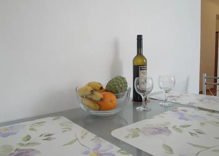 Alameda With Sea View